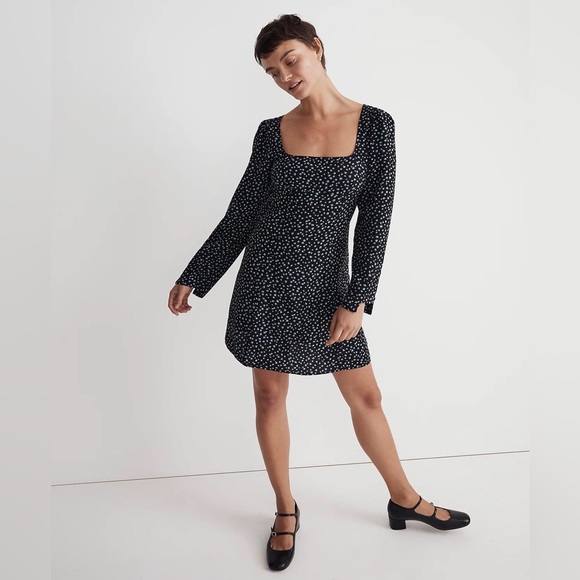 Madewell Dresses & Skirts - NWT Madewell Seamed Long-Sleeve Mini Dress in Ditsy Floral